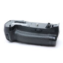【中古】 《並品》 Nikon マルチパワーバッテリーパック MB-D17