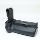 【中古】 《並品》 Canon バッテリーグリップ BG-E11