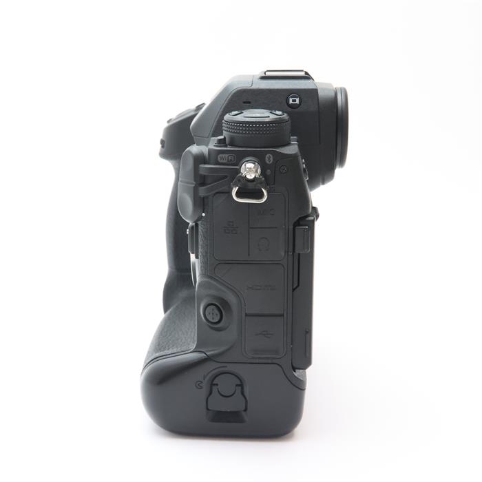【中古】 《良品》 Nikon Z9 【遮光外観ゴム部組/ボディ銘板部品交換/各部点検済】 [ デジタルカメラ ]