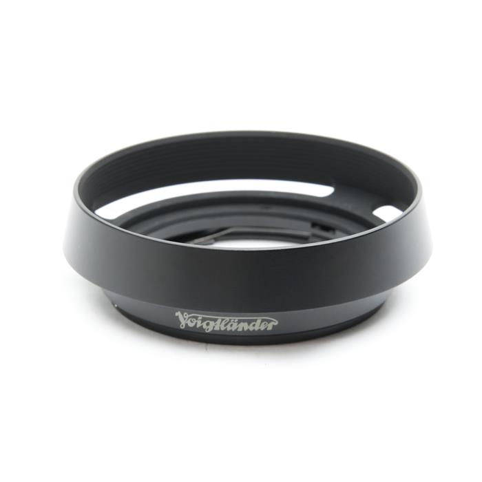 外観状態:美品 マップ保証期間:保証なし 付属品など:付属品なし【ココがポイント！】NOKTON classic 35mm F1.4、 NOKTON classic 40mm F1.4用のレンズフードです。バヨネット式の金属製、質感はデザイン性にも優れ、その堅牢性はレンズの保護にも役立ちます。◎点検スタッフからのコメント【外観】僅かな使用感はございますが、全体的に綺麗な状態の中古品です。【機能面・操作】動作良好です。安心してお使いいただけます。※お求めの後2週間以内の初期不良はご返品可能です。#260330-n