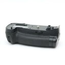 【中古】 《良品》 Nikon マルチパワーバッテリーパック MB-D17