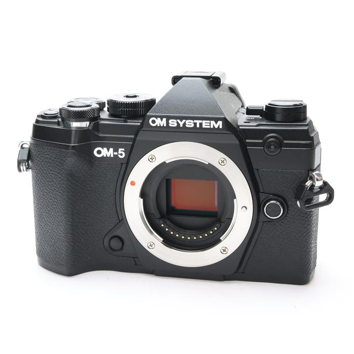 【中古】 《美品》 OM SYSTEM OM-5 ボディ ブラック 【ファインダー内清掃/背面グリップ部品交換/各部点検済】 [ デジタルカメラ ]