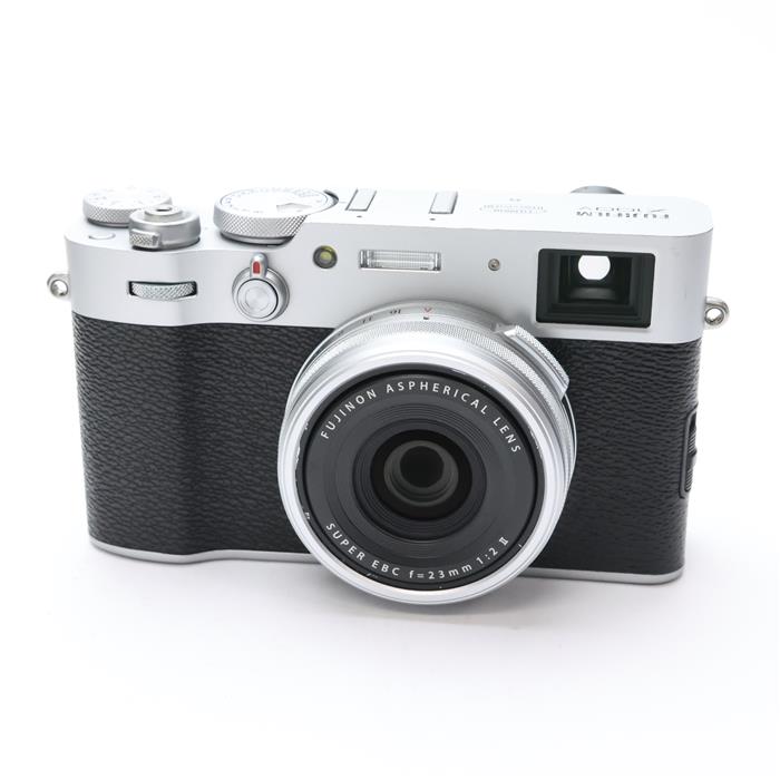 【中古】 《並品》 FUJIFILM X100V シルバー 【底面カバー部品交換/各部点検済】 [ デジタルカメラ ]