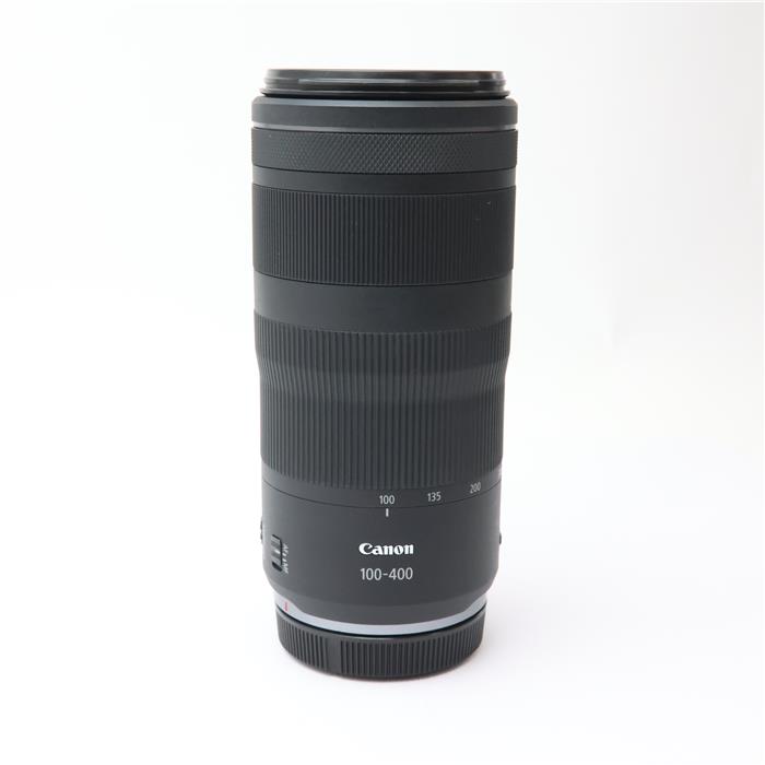 外観状態:良品 マップ保証期間:6ヶ月保証 付属品など:レンズフロントキャップ・レンズリアキャップ【ココがポイント！】『RF100-400mm F5.6 8 IS USM』は、優れた描写性能と機動性を両立しています。また、別売りのエクステンダーを装着することで、焦点距離800mmまで望遠域を拡大し、被写体を大きく引き寄せた迫力ある撮影をすることができます。◎点検スタッフからのコメント【おすすめ ポイント】専門の修理業者にて以下のメンテナンスを行いました。・3-5群レンズ交換修理・各部点検プロによる整備と各部点検を済ませた商品となりますので、安心してご使用いただける商品です。【外観】鏡胴下部にスレ・テカリがありますが、実用には問題無く良好な状態です。【機能面・操作】動作良好で、安心してお使いいただけます。※お求めの後2週間以内の初期不良はご返品可能です。#260305-n