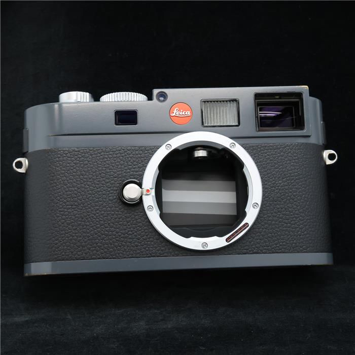 【中古】 《並品》 Leica M-E ボディ 【人気のCCDモデルが入荷！】【点検証明書付きライカカメラジャパンにてセンサークリーニング/シャッターチャージ機構部品交換/各部点検済】 [ デジタルカメラ ]