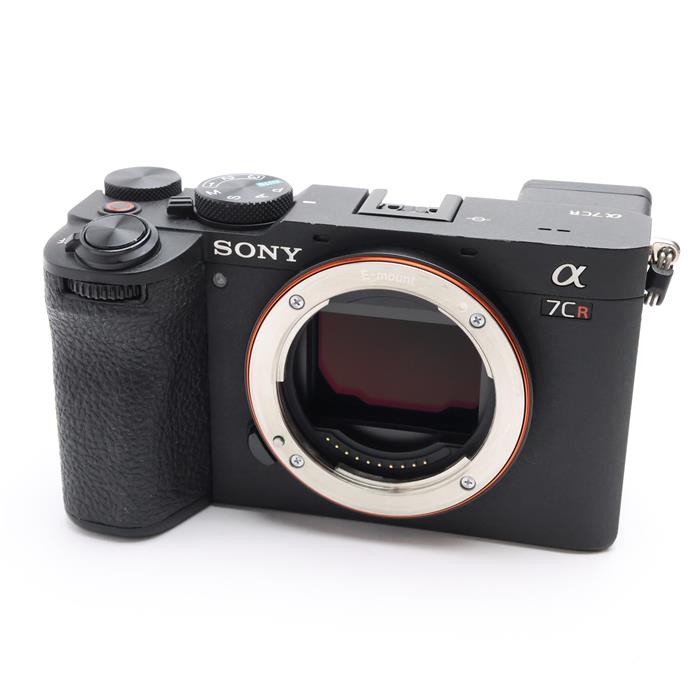 外観状態:並品 マップ保証期間:12ヵ月 付属品など:バッテリー【ココがポイント！】高解像×機動力。その衝動に、新たな表現を。2020年、”Compact”をコンセプトにした新たなシリーズ「α7C」が登場しました。そして、この「α7CR」は、α7Cのコンセプトである小型・軽量を受け継ぎながら、圧倒的な解像力と正確な色再現性を誇るα7R Vと同じイメージセンサーを搭載。また、AIプロセッシングユニットにより認識性能を向上させた高速・高精度なAF、高性能な手ブレ補正など、持ち運びしやすいコンパクトなボディに、ソニーが培ってきた最先端技術を惜しみなく搭載した、高解像・高画質モデルです。日常的に持ち運ぶことのできるα7CRなら、決定的な瞬間を高品位に撮影し、これまでにない自由で軽快な作品づくりを可能にします。◎点検スタッフからのコメント【おすすめ ポイント】専門の修理会社にて以下のメンテナンスを行いました。・ホットシューバネ部品交換・液晶パネル周辺外装部品交換・ファインダーカバー部品交換・各部点検済プロによる整備と各部点検を済ませた商品となりますので、安心してご使用いただける商品です。【外観】スレ・キズ、テカリ、塗装剥がれ、打痕、アタリキズ、刻印文字内に薄めのヨゴレがあります。撮影に支障のない実用に適した並品です。【機能面・操作】各部動作良好です。【その他】グリップエクステンション欠品の為、お買い求めやすくなっております。※お求めの後2週間以内の初期不良はご返品可能です。#260730-n