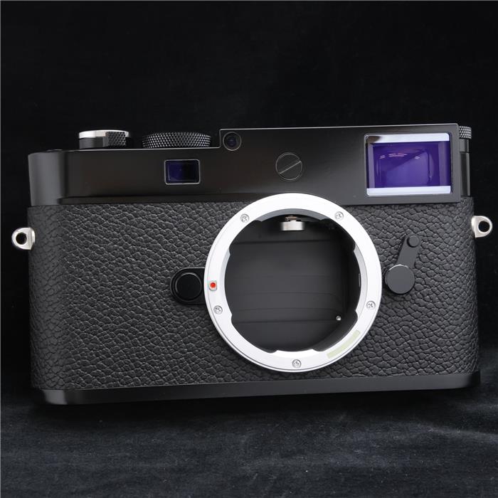 【中古品】《美品》Leica M11【数量限定生産！特別なブラックペイントを施したモデルが入荷しました！】【点検証明書付き・ライカカメラジャパンにてセンサークリーニング/上面外装カバー・背面外装カバー・ベースプレート部品交換/各部点検済】[デジタルカメラ]