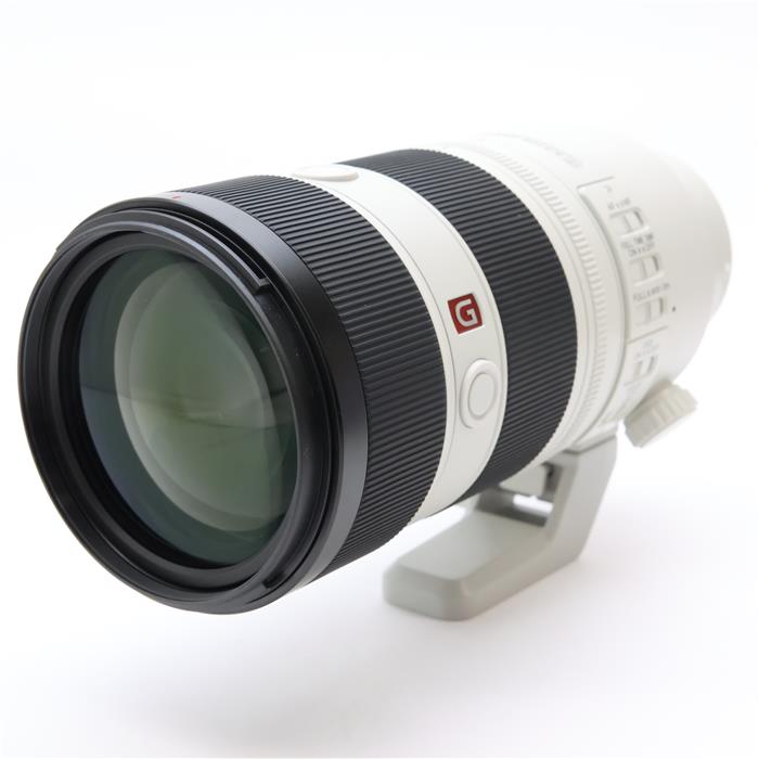 外観状態:美品 マップ保証期間:12ヵ月 付属品など:レンズフロントキャップ・レンズリアキャップ・レンズフード・ケース・ストラップ(ケース用)・三脚座【ココがポイント！】前モデルより435gの軽量化を実現。質量1045gと、このクラスのレンズでは画期的な軽量設計となっています。更に進化したコーティングを採用、ゴーストやフレアを抑え、高画質を実現した、高性能大口径望遠ズームレンズです。◎点検スタッフからのコメント【外観】僅かに使用感がありますが、丁寧に使用された綺麗な状態です。【機能面・操作】安心してご使用いただける動作良好な商品です。※お求めの後2週間以内の初期不良はご返品可能です。#260817-n