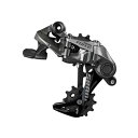 (p20sram)(p20sram)(2017 SRAM )(新品0126)■状態：新品 ■バリエーション ミディアム ロング ■スペック ・素材：アルミ ・スピード：10S　11S ・サイズ：11-32 ～ 10-42 ・重量（参考値）：261g 2005年にロードレーサー用コンポーネントへの本格参入を果たしたスラム。「ダブルタップ」と名付けられた独自のインターフェースによって、瞬く間にシェアを獲得し、日本のシマノ、イタリアのカンパニョーロに並ぶコンポーネントサプライヤーとしてその地位を確かなものとしたアメリカンブランドだ。 2007年に発表された世界最軽量のコンポーネント「RED」は2009年、2010年ではアルベルト・コンタドールのマイヨジョーヌ獲得に貢献。2014年のブエルタ・ア・エスパーニャでも総合優勝を始め、数々のビッグレースでの勝利を支えてきた。 2016年シーズンはAG2Rラモンディアールとカチューシャという2つのワールドチーム、そして発足したばかりの女子チームキャニオン・スラムレーシングへとコンポーネントを供給。ジロ・デ・イタリアで活躍したイルヌール・ザッカリン（ロシア、カチューシャ）やドーフィネのクイーンステージで2位に入ったロメン・バルデ（フランス、AG2Rラモンディアール）らの走りをサポートしている。