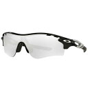 (OAKLEY2020)(新品20190912)■状態：新品■商品説明・OAKLEY (オークリー)1975年に設立された、米国カリフォルニア州に本社を構えるスポーツ＆ライフスタイルブランド。「あらゆる状況下においてどのように眼を守るか？」を第一に考えて技術開発を行ってきた企業姿勢は、全世界で約600の特許取得という技術を生み出し、アイウェア業界のリーダ的存在となっている。あらゆるスポーツジャンルにおいて一流選手の使用実績がそのクオリティーの高さを証明している。1998年よりアパレル、フットウェア、時計市場への本格参入を始める。2004年にはデジタル・オーディオ・アイウェア製品の開発を成功させ、エレクトロニクス分野への参入を行う。・RADARLOCK PATH レーダーロックパス ポリッシュドブラック クリアブラックイリジウムフォトクロミックレンズ アイウェア究極のスポーツパフォーマンスギアを追求した革命的なモデル。素早く簡単なレンズ交換を可能にする独自の発明、Switchlock（スウィッチロック）テクノロジーを採用。レンズは紫外線の量に合わせて、自動的にレンズの濃淡を調整するイリジウムフォトクロミックレンズ。■スペック・フレームカラー：ポリッシュドブラック・レンズ：クリアブラックイリジウムフォトクロミック・フィッティング：・商品コード：OO9181-36・Light Transmission：可視光線透過率 10％～66％・ベースレンズカラー：■特記事項※商品画像は製品イメージです。予告なく仕様やデザイン等の変更がある場合がございます。予めご了承ください。【240312zaiko6】-