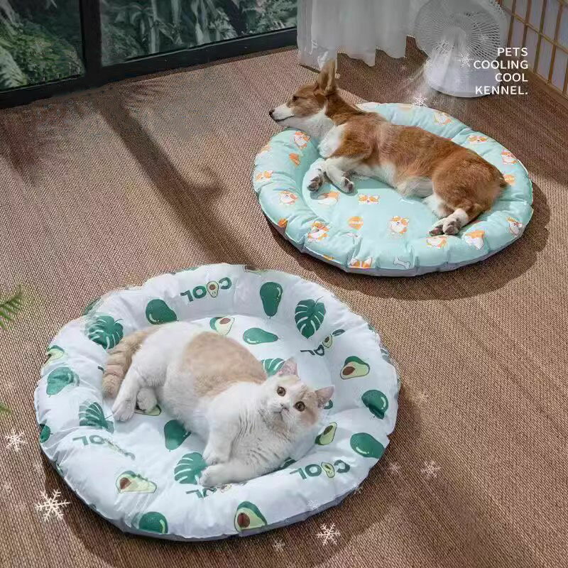 Bed - 送料無料 ペットクールベッド ペット 犬 猫 マット 冷却ベッド 夏ペット用品 涼感 冷感ベッド 動物クールベッド 冷えベッド 柔らかい 冷却シート 暑さ対策 防水素材 直径50-60cm 楽天海外通販