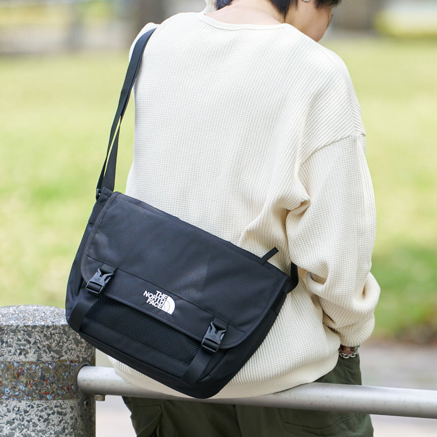 ノースフェイス バッグ メンズ レディース ショルダーバッグ ブラック MESSENGER BAG M NN2PQ01J-BLK THE NORTH FACEのサムネイル