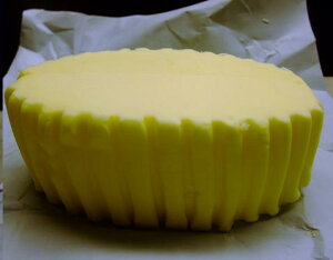 フランス　ノルマンディー産　イズニー（Isigni）　AOP　有塩バター　250g　＊形が楕円形になりました