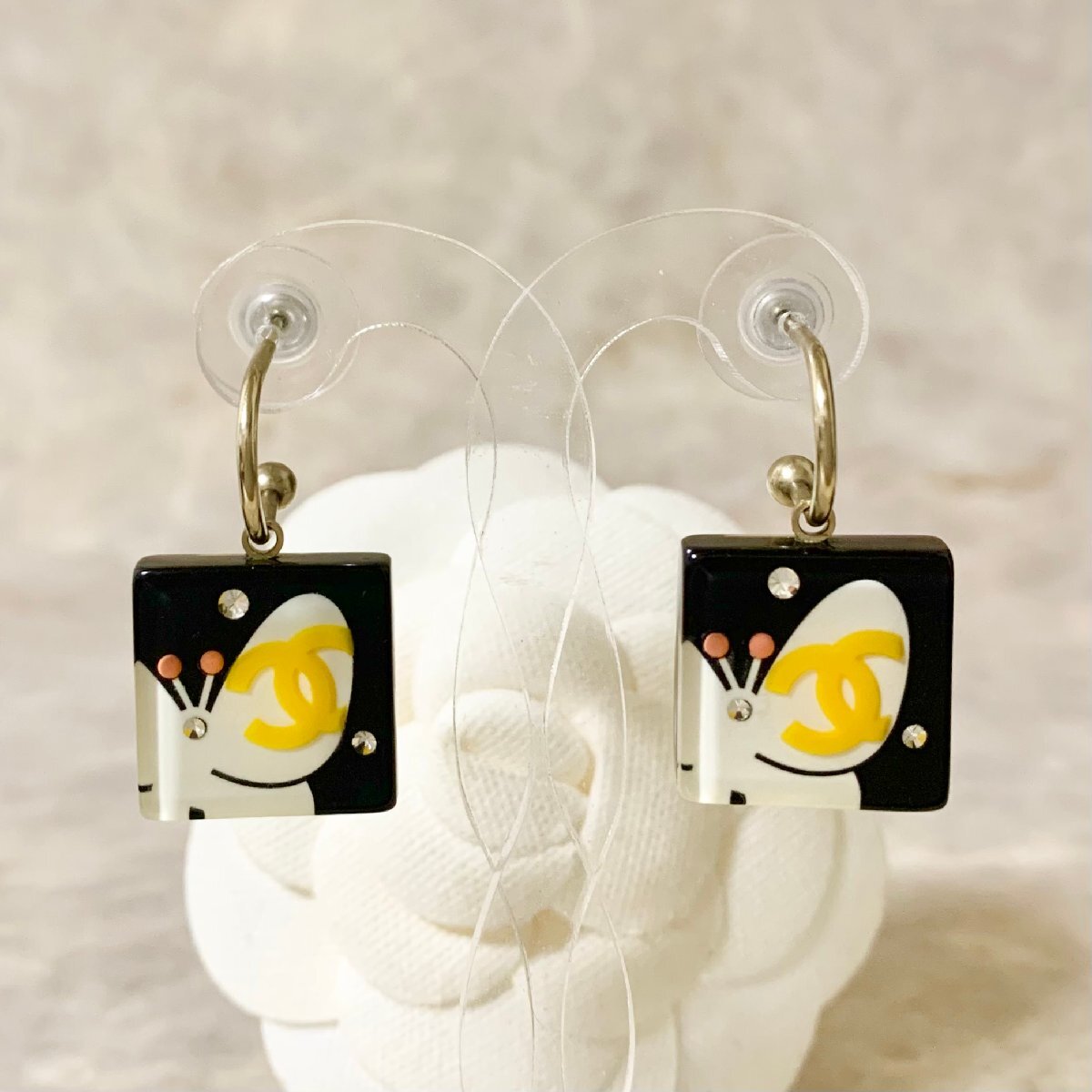 【煌めく蝶々デザイン】CHANEL ピアス 楽天市場】CHANEL(モチーフ蝶)(ピアス|レディースジュエリー