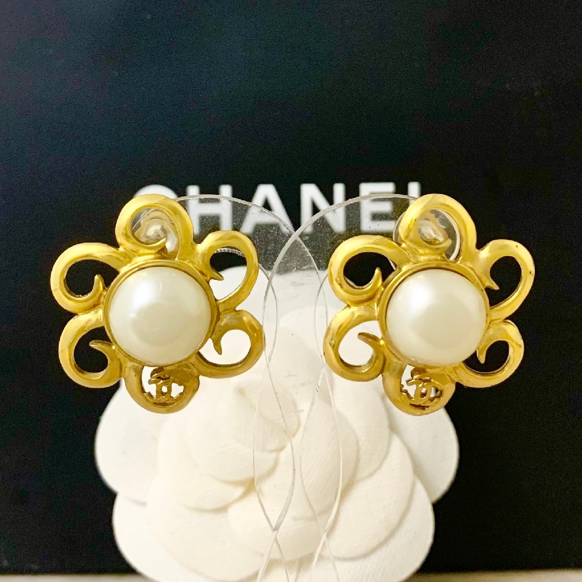 *ゴージャスデザイン*【CHANEL】パール イヤリング ロゴ 楽天市場】ヴィンテージ シャネル イヤリング パール ココマーク