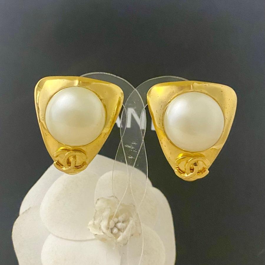 CHANEL シャネル イヤリング ココマーク トライアングル 三角 パール 真珠 ロゴ 【中古】