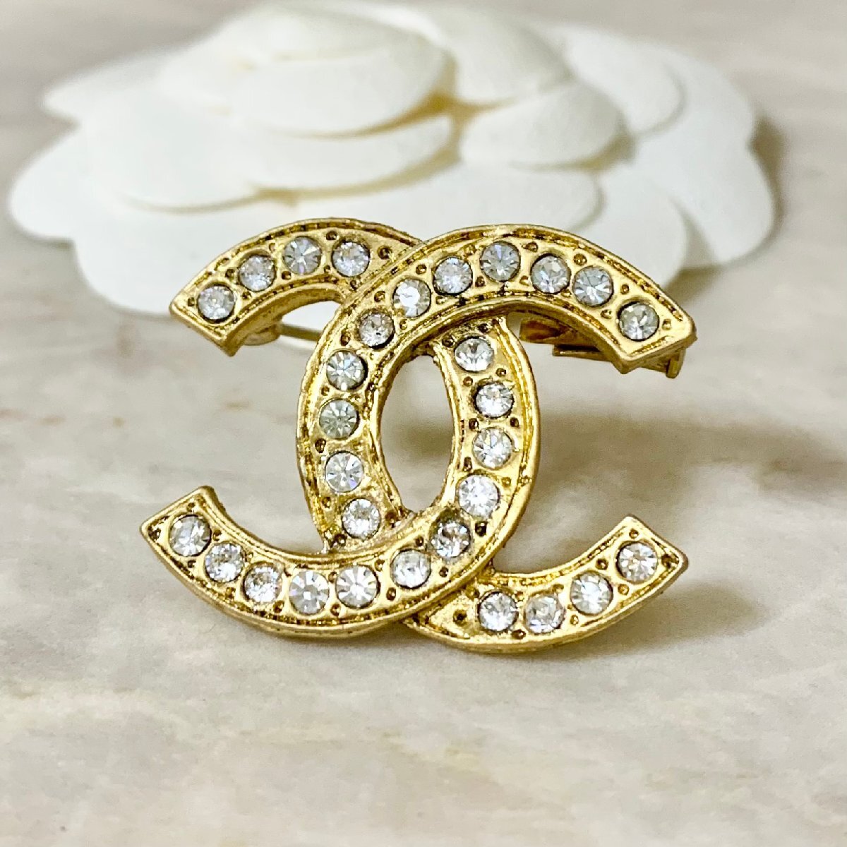 シンプルでゴージャス♡【CHANEL】COCOブローチ 楽天市場】シャネル ブローチ ココの通販