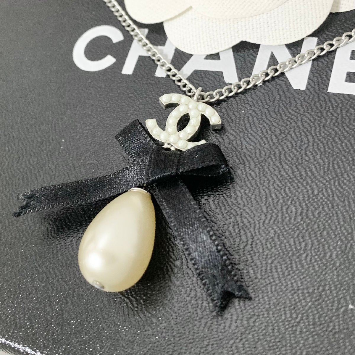 華やかに演出♡パールリボン【CHANEL】ネックレス 楽天市場】シャネル ネックレス パール(モチーフリボン