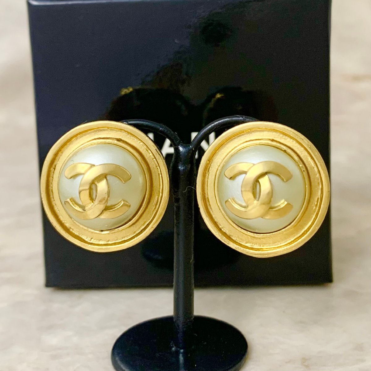 CHANEL シャネル イヤリング ココマーク パール 真珠 ゴールド 丸 ロゴ 金 【中古】