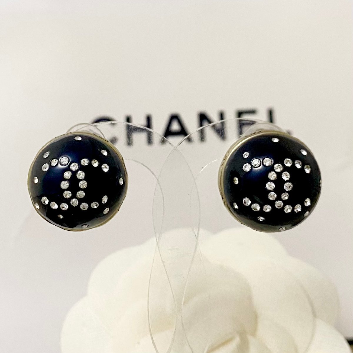 CHANEL シャネル イヤリング ココマーク ラインストーン 石 ブラック 黒 ゴールド ドーム ロゴ 【中古】
