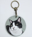 猫キーホルダー シルク両面刺繍 ハチワレ キャット ネコグッズ 100%シルク刺繍 超かわいい 本物そっくり 高品質 リアルチャーム ペット プレゼント最適 ネ...