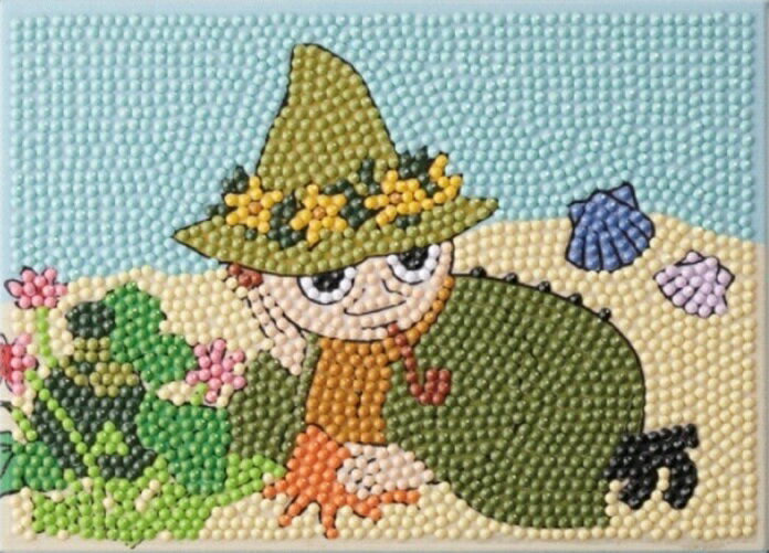 ダイヤモンドフィックス ムーミン ｢海岸のスナフキン」ビーズアート ダイアモンドアート 東京交易 ムーミン ビーズアート 簡単 カラフル 立体 手作り 工作 アート 雑貨 インテリア 2Lサイズ　12.7×17.8cmのサムネイル
