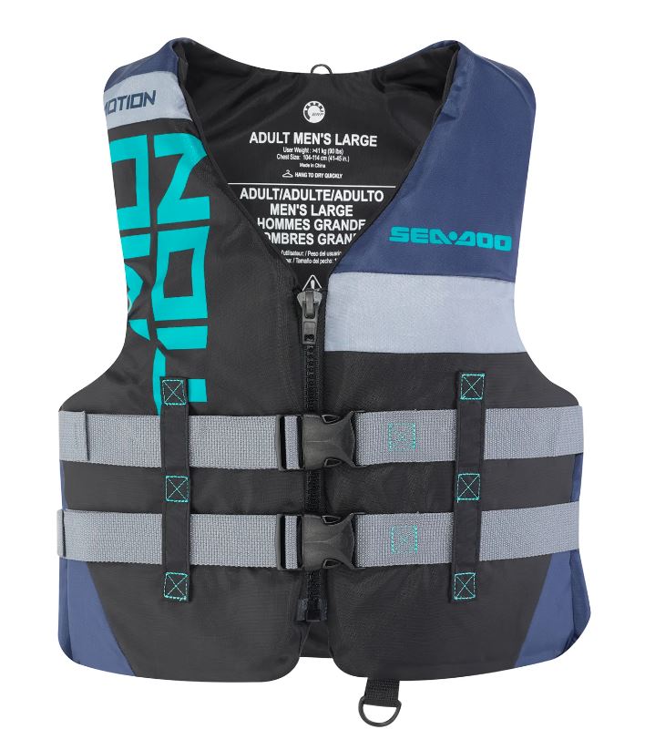 ■Men's Motion PFD/Life Jacket【SEA-DOO　PFD】 （メンズモーションPFD/ライフジャケット） ■品番：286800 ■小型特殊(PWC)船舶検査対応 ■サイズ（胸囲cm） M：94-104 L：104-114 XL：114-124 ※サイズチャートはあくまでも目安になります。 商品によって異なりますので、参考としてください。 ●丈夫なポリエステル素材。 ●ポリエチレンフォームインサート。 ●背面底部にセグメント化されたフォームを採用し、着座時の快適性を向上させています。 ●サイズに合わせたカスタムフィット。 ●アームホールは快適なライディングのために大きめにカット。 ●首の後ろにループを付けて、ゴーグルをベストに取り付けます。 ●小型特殊(PWC)船舶検査対応 【商品の納期について】 《在庫がある場合》 1〜2営業日にて出荷致します。 ※実店舗と在庫を共有しております。 タイミングによっては完売の場合もございます。 予めご了承ください。 【画像についてのご注意】 ※写真の撮り方、パソコン（スマートフォン）の画面環境により、実商品の色みが違って見える場合がございます。 ※メーカーHP画像・カタログ画像を使用している場合も多くございます。 予告なく仕様が変更になる場合がございますので、参考としてください。 また、弊社撮影の画像につきましても、継続モデル等で仕様が変更になっている場合もございます。 画像につきまして、疑問がある場合はお問い合わせください。