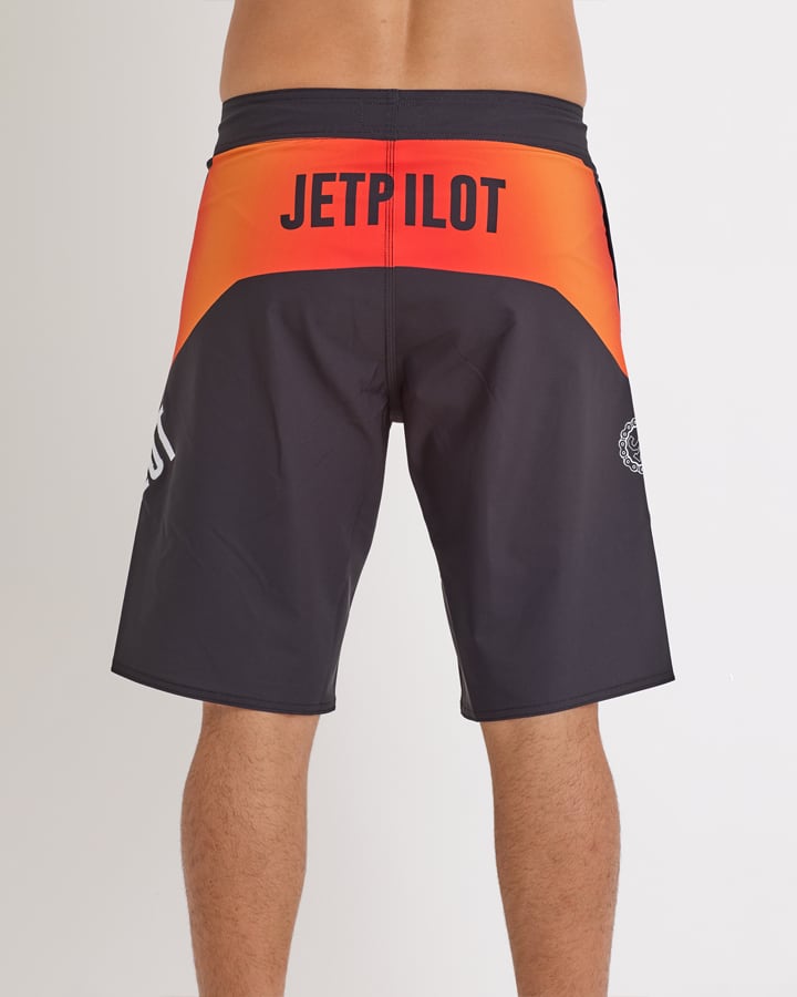 JETPILOT（ジェットパイロット）2025モデル　ボードショーツ （ブラック） VINTAGE FLAMES BOARDSHORT＃S24906　*水着 *海パン