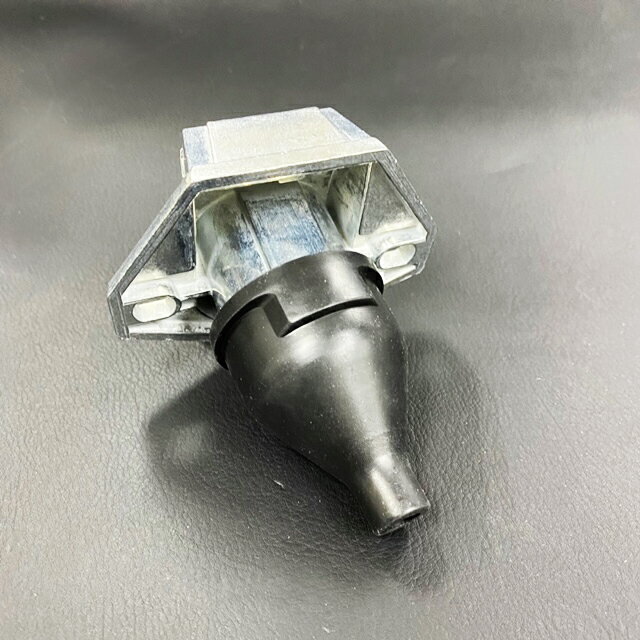 BLAST TRAIL（ブラストトレイル） トレーラー配線ソケット＆ゴムカバー（車側）＃19005 ※特別送料　*配線コネクター *配線カプラー