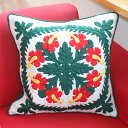 【お盆も毎日出荷】 ハワイアンキルト クッションカバー 45×45cm ハイビスカス Hawaiian Quilt キルティング 花柄 赤 白 緑 可愛い おしゃれ ハワイ ハワイアン インテリア 模様替え ハンドメイド 手縫い 人気 おすすめ 45cm 四角 正方形