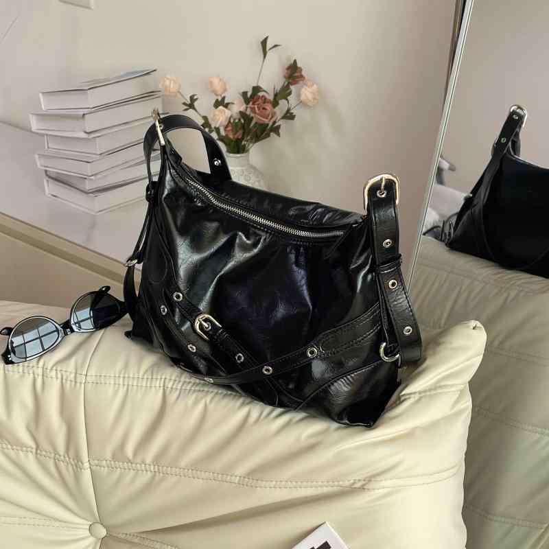 ショルダーバッグ 黒 かっこいい アメリカン メッセンジャーバッグ レディース 柔らかい レザーバック ..