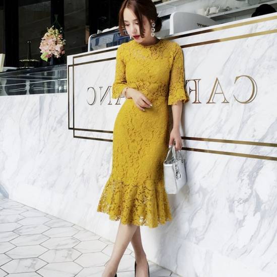 パーティードレス 結婚式 お呼ばれ ドレス ワンピース ミモレ丈 レース 袖あり マーメイド 透け感 上品 大人可愛い おしゃれ 20代 30代 40代 イエロー 春 秋