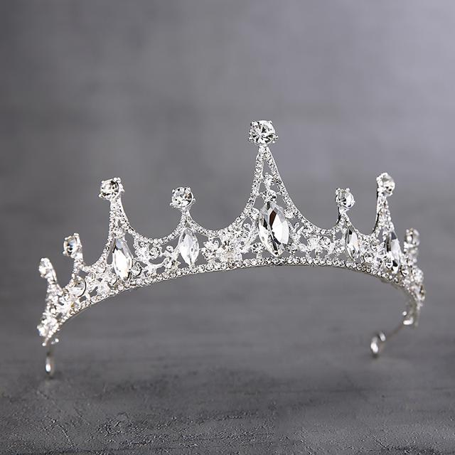 ウェディング ヘッドドレス アクセサリー ティアラ 王冠 クラウン シルバー ダイア風 ティアドロップ ラインストーン 結婚式 二次会 花嫁 ブライダル 髪飾り...