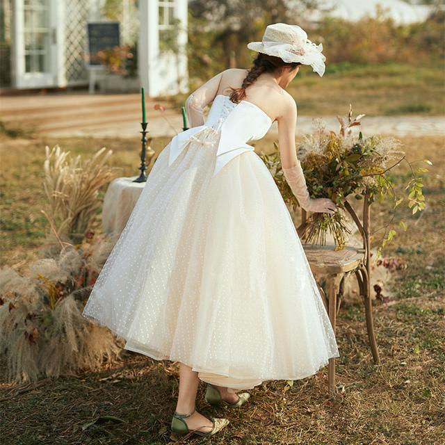 結婚式 二次会 花嫁 カジュアル ドレス ワンピース ウェディングドレス おしゃれ ミモレ丈 花嫁ドレス パーティードレス Aライン プリンセス 在庫処分 個性的 大きいサイズ 切り替えデザイン 可愛い クラシカル チューブトップ Xl 異素材mix レトロ ナチュラル ベアトップ 結婚式 二次会 花嫁 カジュアル ドレス ワンピース ウェディングドレス おしゃれ ミモレ丈 花嫁ドレス パーティードレス Aライン プリンセス 在庫処分 個性的 大きいサイズ 切り替えデザイン 可愛い クラシカル チューブトップ Xl 異素材mix レトロ ナチュラル ベアトップ