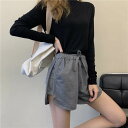 ショートパンツ ホットパンツ レディース スウェット生地 ブラック グレー ホワイト かっこいい レディース アシンメトリー 個性的 セクシー タイト シンプル ミニ丈 ズボン ボトムズ カジュアル ロック メンズライク クール sexy チェーン 抜け感 ハイウエスト コーデ 無地