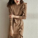 2色 ニットワンピース ロングワンピース フリル クルーネック 長袖 ウエストマーク ウエストリボン かわいい 大人可愛い きれいめ 上品 おしゃれ お洒落 大...