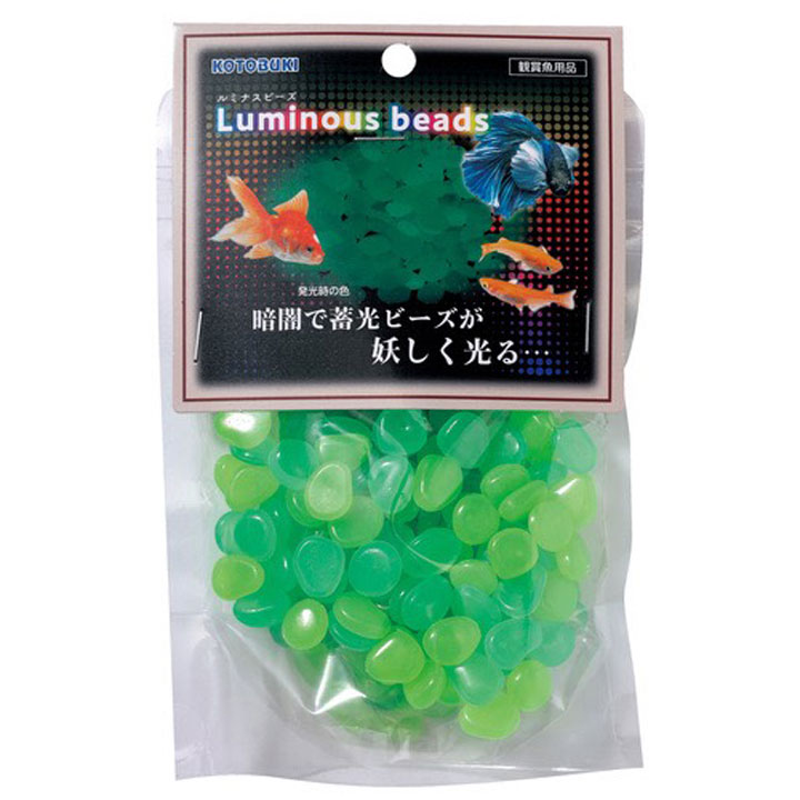 ブランド コトブキ工芸 商品名 ルミナスビーズ　グリーン 100g 商品説明 『暗闇で蓄光ビーズが妖しく光る』 プラスチック製の蓄光ビーズです。見栄えを良くしてくれます。 ご使用のライトの照度やライトの照射時間によっても異なりますが、蓄光時間は2、3分 程度が目安となります。 生体に有害な成分は使用していません。 プラスチック製で、塗装はしていませんので色落ちする事はありません。安心してご使用ください。 蓄光能力の低下がある為、蓄光性能が無くなれば交換をお勧めします。 サイズ W120×D45×H170mm(個装寸法） 材質 樹脂 対象 観賞魚用品：底砂 / 淡水・海水両用 ご注意点 ※当店では在庫管理システムにより複数店舗の在庫を共有しております。ご注文の殺到や、検品時の不良品発覚等により商品のご用意が出来ない場合がございますので予めご了承ください。 ※素材感や色合いの表現には個人差がありモニター環境により異なる場合がございます。 ご理解の上、ご注文をお願いいたします。