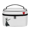 お得なクーポン 送料無料 赤い風船に手を伸ばす少女(レザーコスメバッグ) レザーコスメバッグ ユニセックス バッグ アート public design ★★★