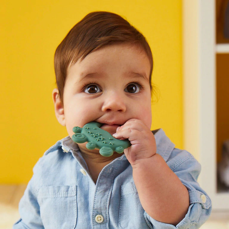 b.box Trio teether トリオティーサー 歯固め 3つの異なる形状で段階的に歯茎ケア シリコン・ブナ材使用 赤ちゃんの歯ぐずりサポート 3ヶ月〜 食洗機対応 BPAフリー