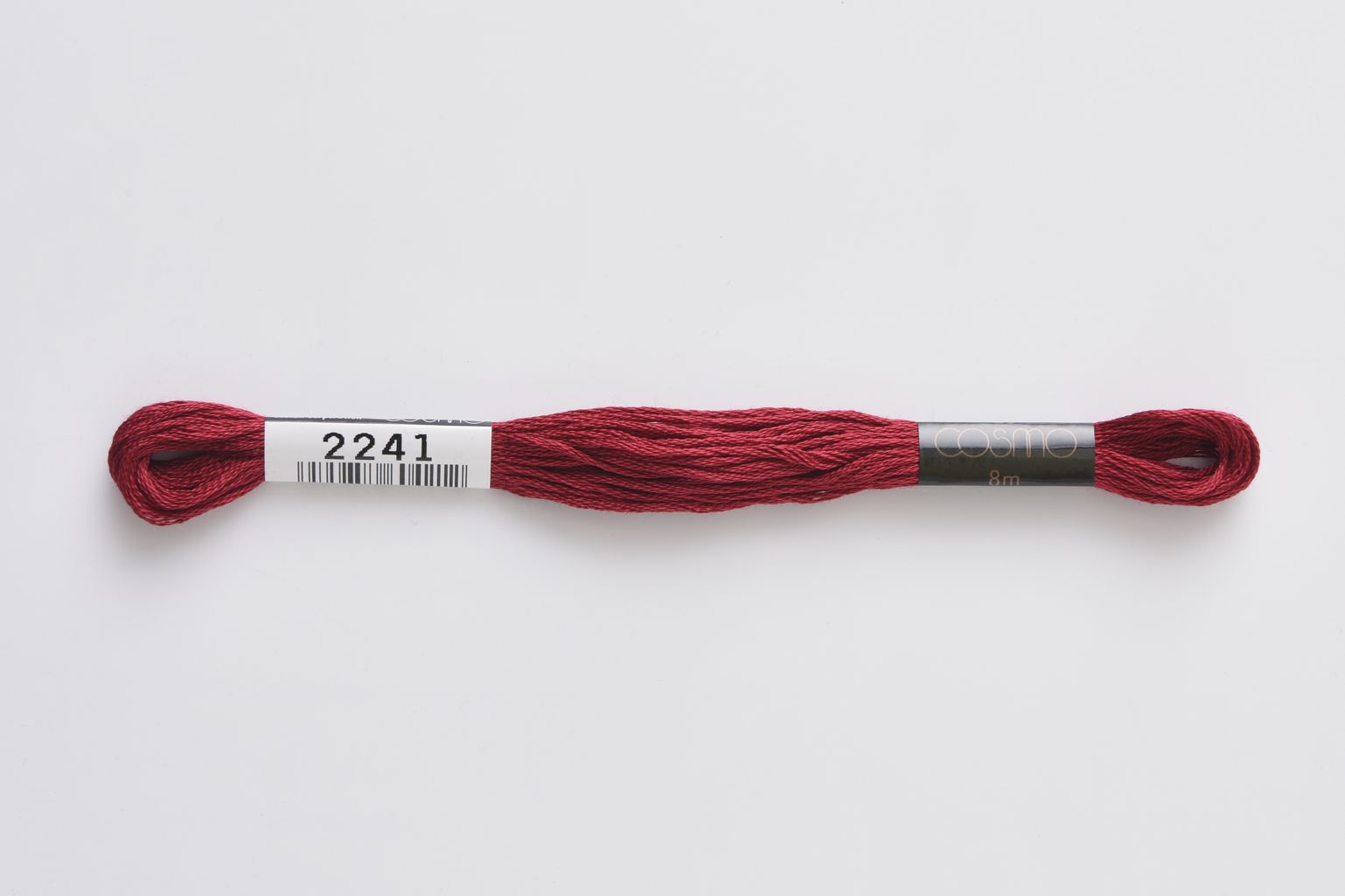 ■ COSMO #25 刺しゅう糸 ■ ◆25番刺しゅう糸　2241番◆　 LECIEN がコスモ刺しゅう糸の取り扱いを始めたのは1950年。 当初は195色展開でしたが、より多くの人を魅了する配色を求め、現在では500色の色数を手掛けるようになりました。原料・製法・品質にこだわり、シルクのように輝く光沢に、ソフトな風合い、そして美しい発色を持つコスモ刺しゅう糸は日本国内にとどまらず、欧米をはじめオーストラリア、台湾など世界中の方に愛され、使用されています。 色あせ色落ちしにくい上品な光沢、匠の技術による美しい発色、プロも愛用する繊細なカラーバリエーションが魅力の手刺しゅう用糸（6本あま撚り）。 高級超長綿を使用しています。 ◆ネコポスは合計20本までご利用可能です。 　上記を超える場合は宅配便での配送になります。 　ネコポス、宅急便の詳細については以下を必ずご確認ください。 ◆在庫の都合上、メーカー発注が必要な場合があります。 ◆画像やモニターによって実際の色合いと異なる場合があります。 ◆ご購入数により配送料金が割増になる場合があります。その場合別途メールでご確認させていただきます。 ■ COSMO #25 刺しゅう糸 ■ ◆素材　　：綿100％　 ◆カラー　：2241 ◆メーカー：ルシアン/lecien ◆こちらの商品ページは1本単位での販売です。 手芸の丸十はお客様の手作りのお時間を少しでも楽しいものにしていただけるよう、お手伝いさせていただきます。手芸用品 服飾用品 生地 毛糸 雑貨 ソーイング レシピ 編み図 パターン 刺しゅう 手作りキット レジン アクセサリー ぬいぐるみ 編みぐるみ 手づくり プレゼント ベビー用品 入園入学 オーガニック素材