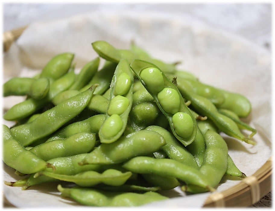 神奈川県三浦産　やまわか農園　枝付き甘劇えだまめ　枝付き2本入り　約400g