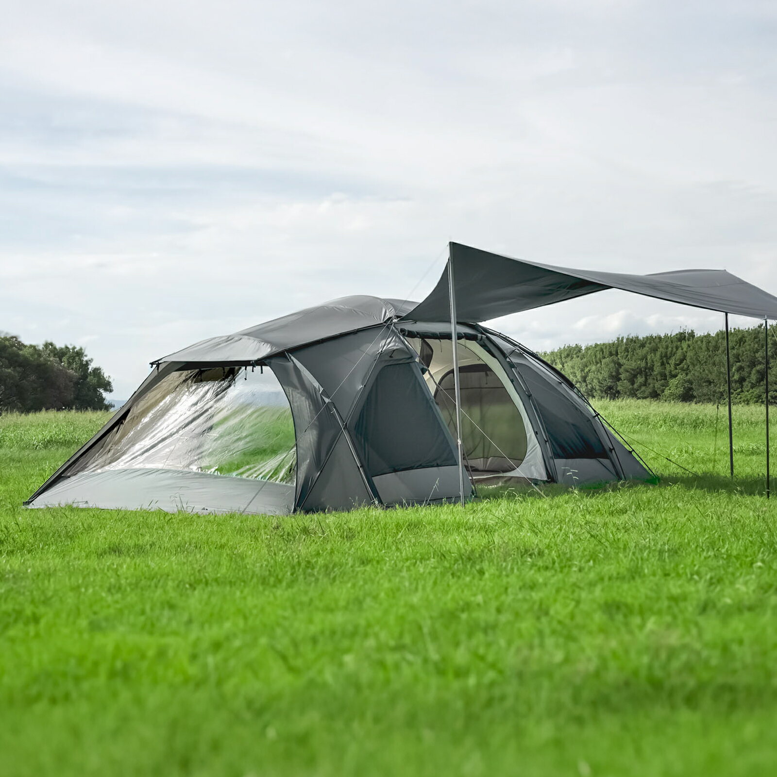 家族も仲間も、ゆったり過ごせる大空間を