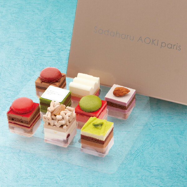 パティスリー・サダハル・アオキ・パリ デギュスタシオン イヴェール クリスマス ケーキのサムネイル