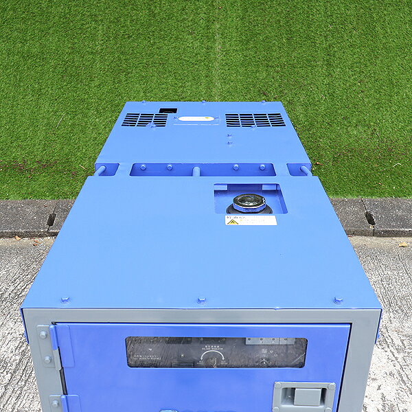 【中古】 ディーゼル発電機 DENYO DCA-13LSY 超低騒音型 13kVA 200V 軽油 建設機械...