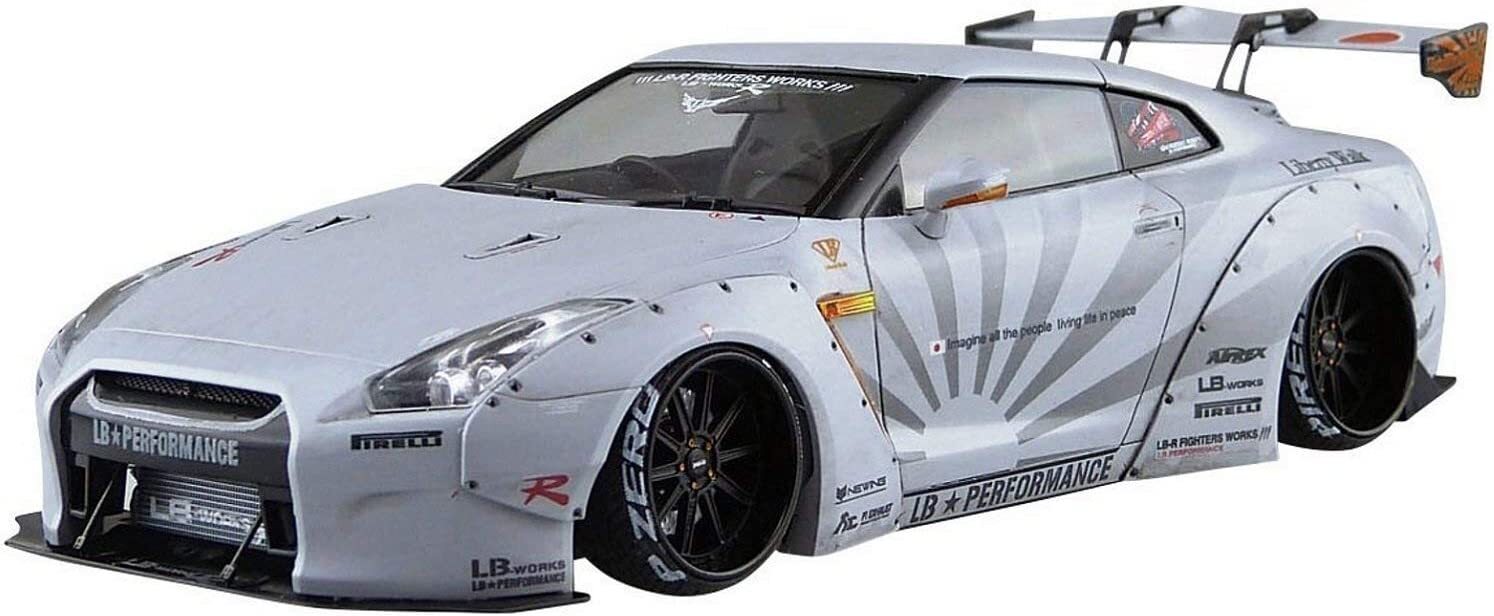 青島文化教材社 1/24 リバティーウォーク No.10 LB ワークス R35 GT-R Ver.2 プラモデル