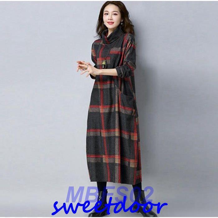 特徴 秋らしい旬のくすみカラーで?シンプルなのに女性らしい抜け感のある雰囲気に。体のラインを拾わないビッグシルエットなのでそのまますとんとさせて着たり。素材 ポリエステルサイズ M 着丈：115cm/バスト 98cm/肩幅：38cm/袖丈：57cm/L 着丈：116cm/バスト：102cm/肩幅：39cm/袖丈：cm/XL 着丈：117cm/バスト：106cm/肩幅：40cm/袖丈：59cm/2XL 着丈：118cm/バスト：110cm/肩幅：41cm/袖丈：60cm/ご注意点 ◆写真の撮り方や光の当て具合によって若干色合いが異なることがございますのでご了承くださいませ。◆この商品は素材の性質上?摩擦(特に湿った状態での摩擦)や汗?雨などにより?他の物に色移りすることがありますのでご注意ください。