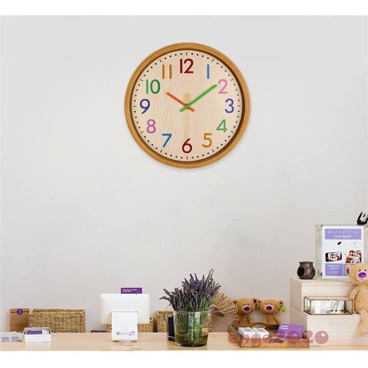 木製掛け時計 自然風 シンプル 北欧 連続秒針 静音 壁掛け時計 シンプル モダン フレームなし インテリア 電池 木掛け鐘 31cm 子供部屋 幼稚園