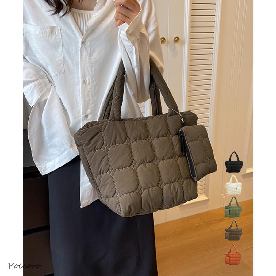 素材：ポリエステルカラー：ブラック/アイボリー/ブラウン/カーキ/オレンジサイズ：トートバッグ高さ:約24cm 上横幅:約34cm 底横幅:約22cm マチ:約17cm 持ち手高さ:約20cm 持ち手長さ:約44cm（調節不可、取り外し不可） ポーチ高さ:約11cm 横幅:約15cm■収納について・A4対応（22×31cm)：×・ipadmini対応（19.6×13.5×0.7cm)：〇・長財布（10×20cm）：〇・二つ折り財布:〇・キーケース:〇・ペットボトル横向き（500ml）：〇・ペットボトル縦向き（500ml）：〇重さ：約201g裏地：あり内ポケット：あり生産国：中国レディース おしゃれ 通勤通学バッグ ファスナー付き サブバッグ軽量 秋冬手持ちバッグ 肩掛けカバン 定期入れ 小物入れふっくらとしたキルティング生地がシーズンライクなトートバッグとポーチの2点セットメイン収納はファスナーで開閉でき、荷物をしっかり守ってくれるバッグとして荷物を収納するのはもちろん、差し色アイテムとしてコーデにおしゃれな印象を与えるのもおすすめ