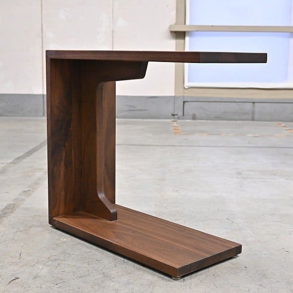 匠ソファ シラカワ木工 8万「RIAN」サイドテーブル コの字 机 北欧スタイル ウォールナット無垢材 花台 棚【中古家具/中古インテリア/USED家具ユーズド家具/リサイクル】