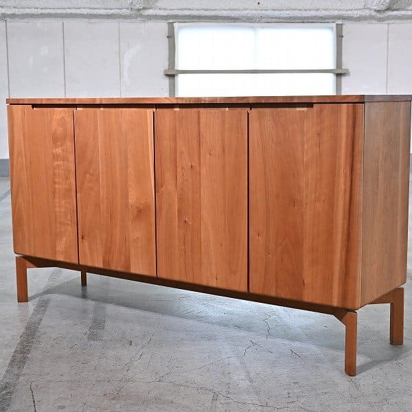 サイドボード ウォールナット 北欧モダン リビングボード 幅170 W170 レトロ ビンテージ系 収納家具 インテリア家具 リビング収納 木目調 空間演出 インテリア性 便利 シンプルデザイン 幅広タイプ 省スペース AV収納 キッチン収納 洋室 和室 北欧デザイン おしゃ